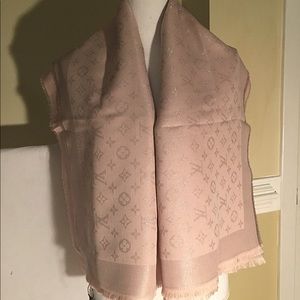 LV Reversible Shine Shawl Scarf, Light Pink & Grey